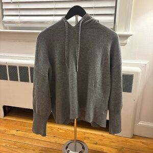 Like New Women's Grey Sweater with Hood Size XXL